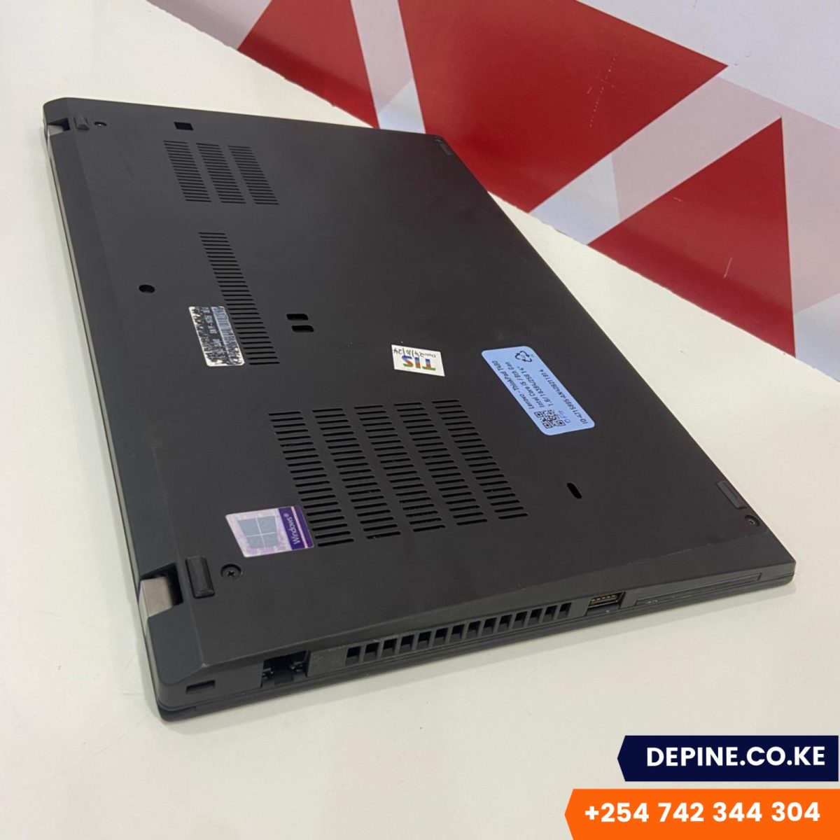 Certified Lenovo ThinkPad T490 14 Notebook, Intel Quad Core i5-8365U – Black