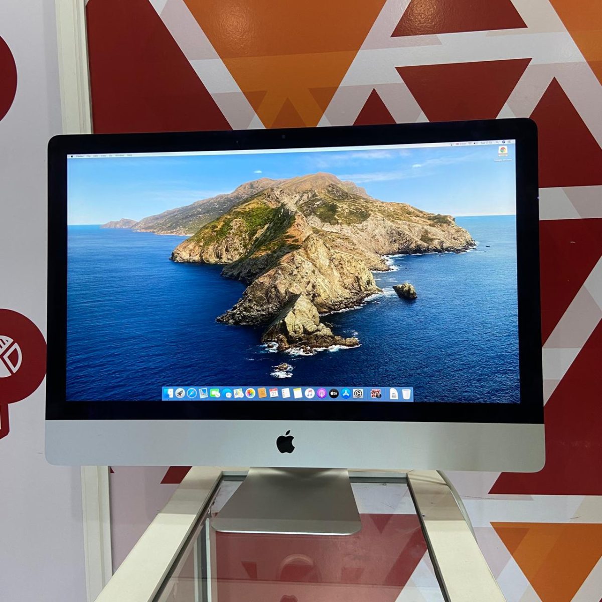 Apple iMac 27" A1419, Intel Core i7, 16GB RAM, 512GB SSD, 5K Retina Display, AMD Radeon Pro 555, macOS Monterey, Silver - Image 1