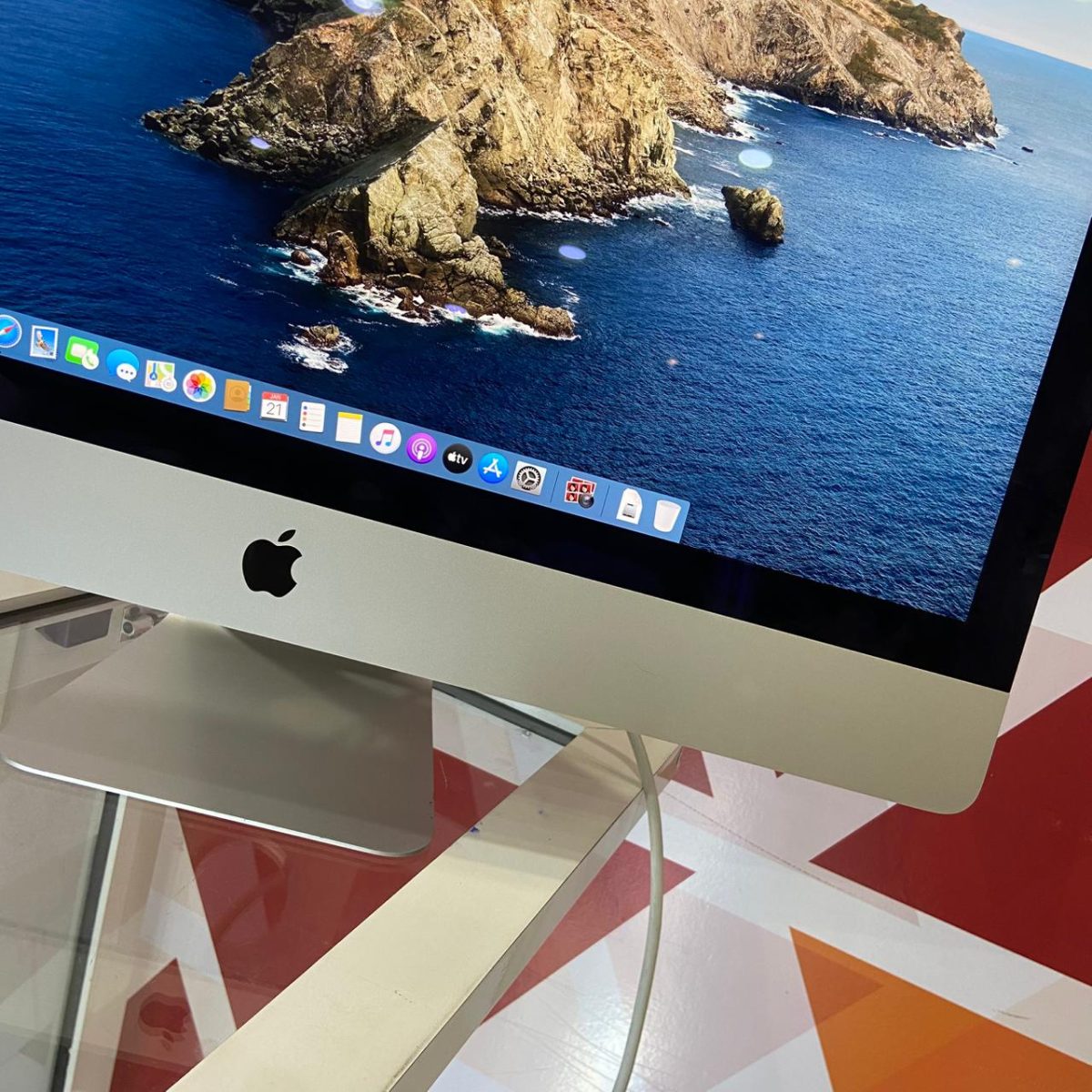 Apple iMac 27" A1419, Intel Core i7, 16GB RAM, 512GB SSD, 5K Retina Display, AMD Radeon Pro 555, macOS Monterey, Silver - Image 4