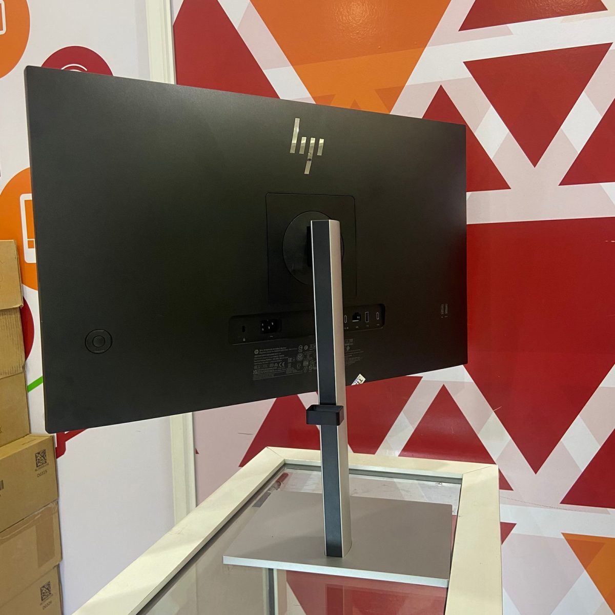 HP E27k G5 27" 4K IPS Monitor, 3840 x 2160 Resolution, 60 Hz, USB-C, RJ45, VESA Compatible, Black - Image 15