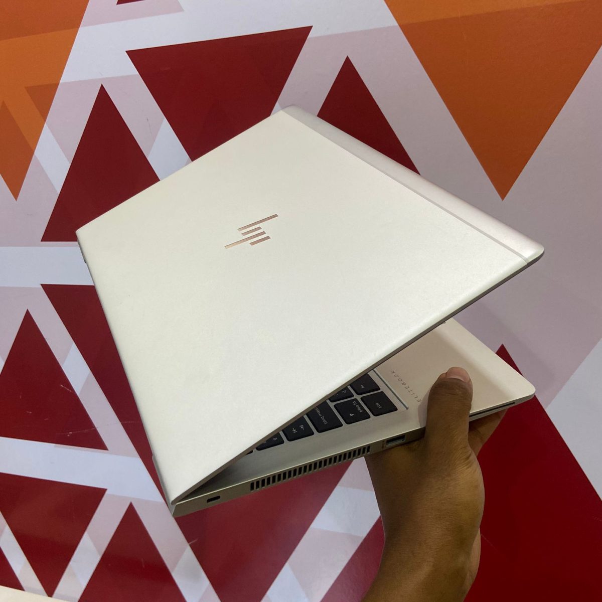 HP EliteBook 745 G5 Laptop, 14 Inches AMD Ryzen 5 2500U, 8GB RAM, 256GB SSD, AMD Radeon Vega Graphics, Windows 11 Pro, Silver - Image 5