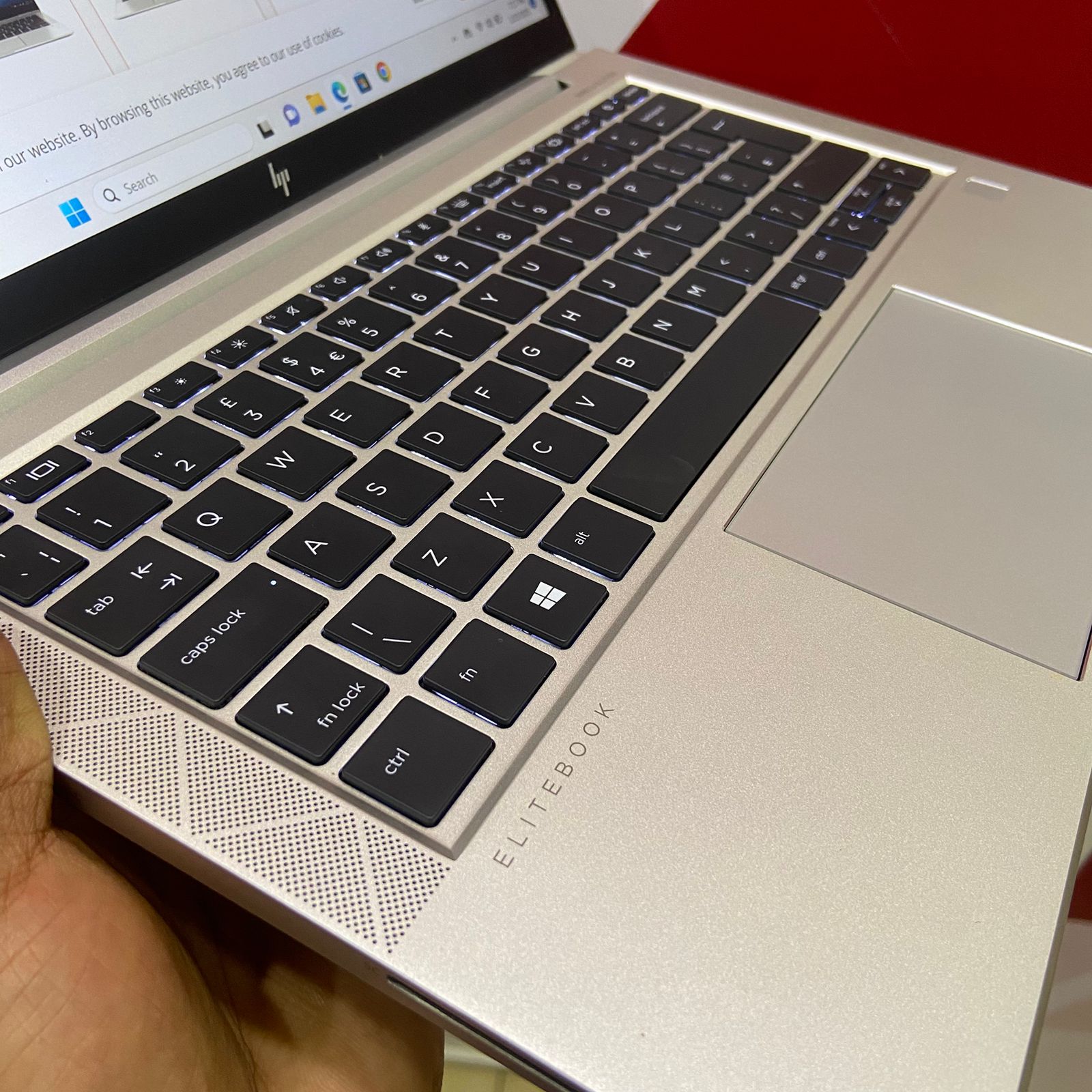 HP EliteBook 835 G7 Touchscreen Notebook, AMD Ryzen™ 5 PRO 4650U, 8GB RAM, 256GB SSD, 13.3" FHD Touch Display, AMD Radeon Graphics, Windows 11 Pro, Silver - Image 6
