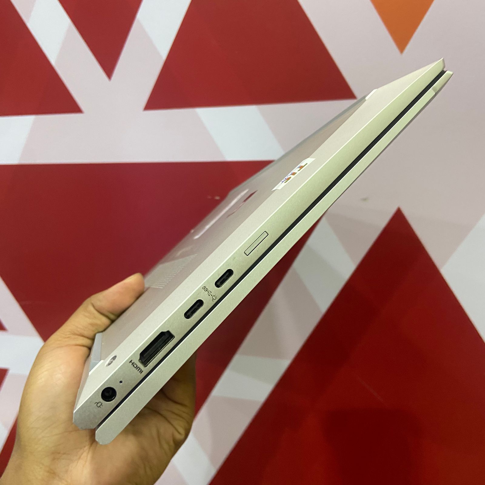 HP EliteBook 835 G7 Touchscreen Notebook, AMD Ryzen™ 5 PRO 4650U, 8GB RAM, 256GB SSD, 13.3" FHD Touch Display, AMD Radeon Graphics, Windows 11 Pro, Silver - Image 17