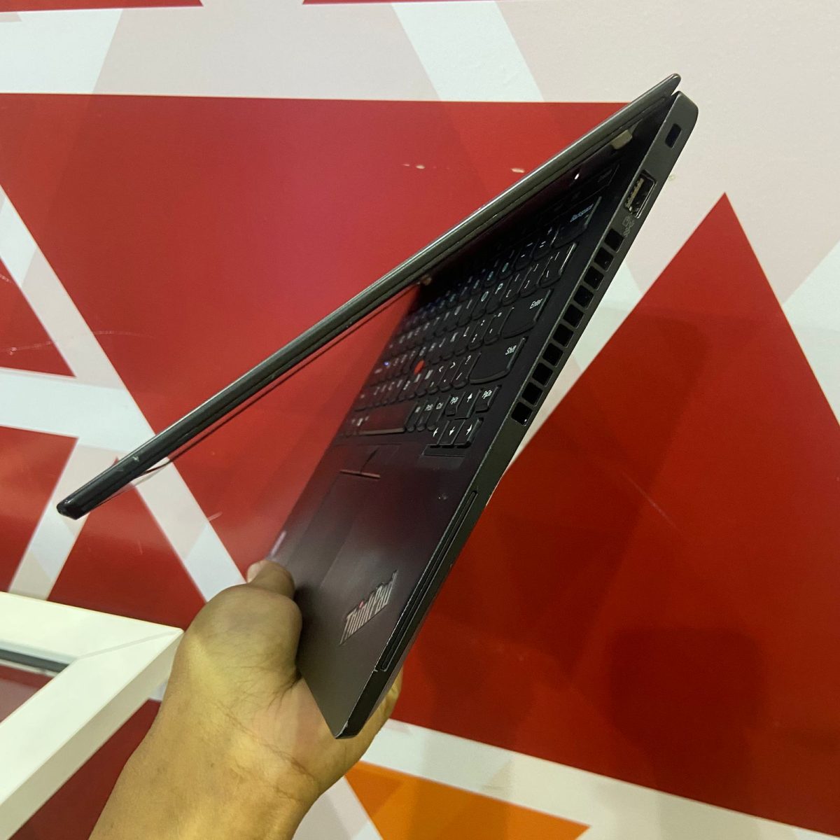 Lenovo ThinkPad X390 Laptop, Intel Core i5-8265U, 16GB RAM, 256GB SSD, 13.3" FHD Display, Windows 11 Pro, Black - Image 10
