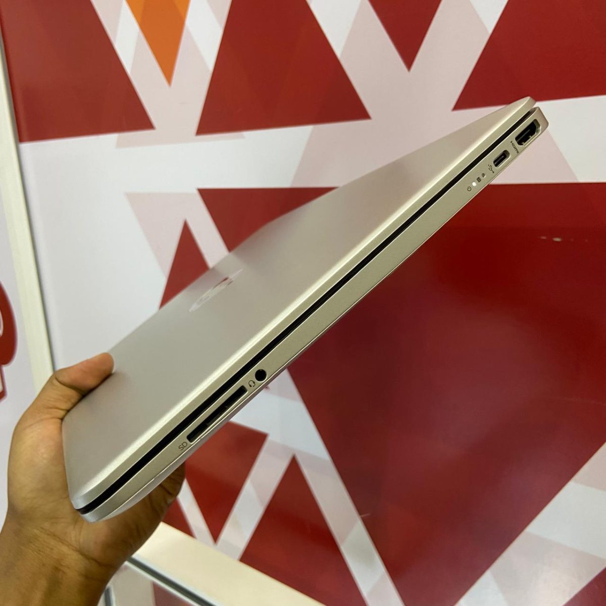 HP Laptop 15s-eq2144AU, AMD Ryzen™ 5 5500U, 8GB RAM, 512GB SSD, 15.6" FHD Display, AMD Radeon™ Graphics, Windows 11 Home, Silver - Image 12