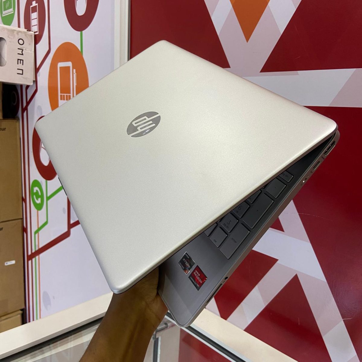HP Laptop 15s-eq2144AU, AMD Ryzen™ 5 5500U, 8GB RAM, 512GB SSD, 15.6" FHD Display, AMD Radeon™ Graphics, Windows 11 Home, Silver - Image 8