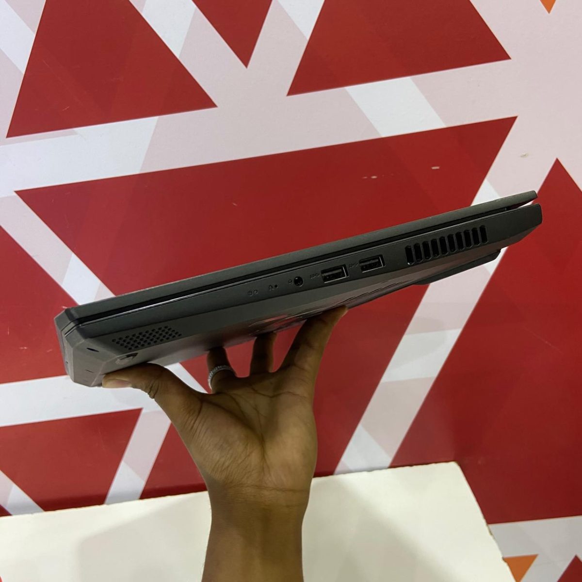 Lenovo IdeaPad Gaming 3 15IHU6, Intel Core i5 11th Gen, 8GB RAM, 512GB SSD, 15.6" FHD Display + 4GB NVIDIA GeForce GTX™️ 1650, Windows 11 Pro, Black