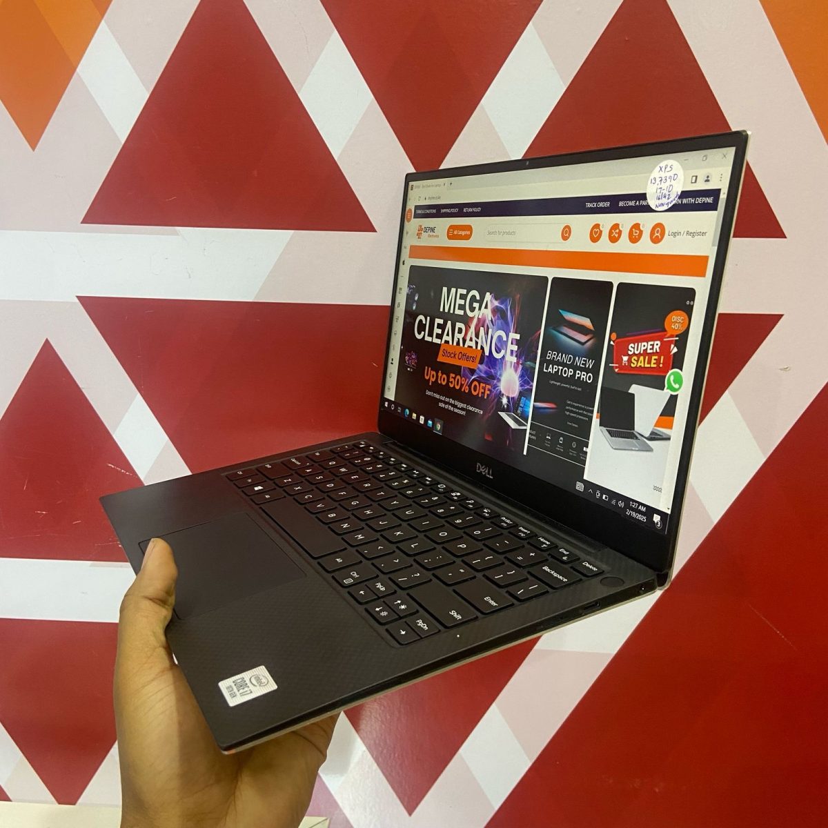 Dell XPS 13 7390, Intel® Core™ i7 10th Gen, 16GB RAM, 512GB SSD, 13.4 Inches FHD Touch Display, Intel UHD Graphics, Windows 11 Pro, Platinum Silver