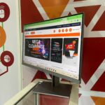 Certified Refurbished HP EliteDisplay E273 27 in FHD (1920x1080) IPS Monitor 60Hz 250 cd/m² 1000:1 Contrast Ratio 94% sRGB HDMI DisplayPort VGA USB Hub Height-Adjustable Stand VESA Mountable – Black - Image 3