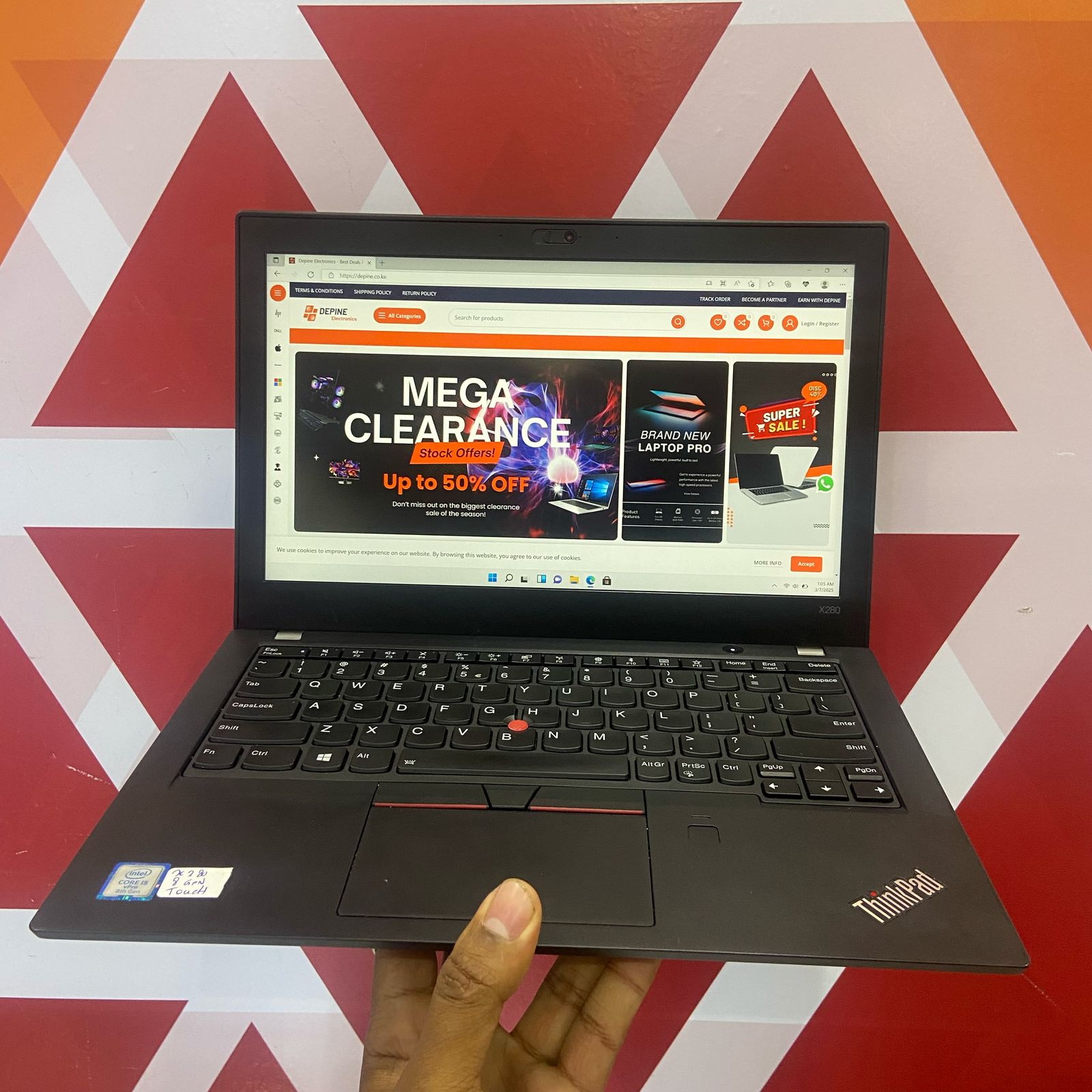 Certified Lenovo ThinkPad X280 12.5 in Notebook, Intel Core i5-8250U – Black