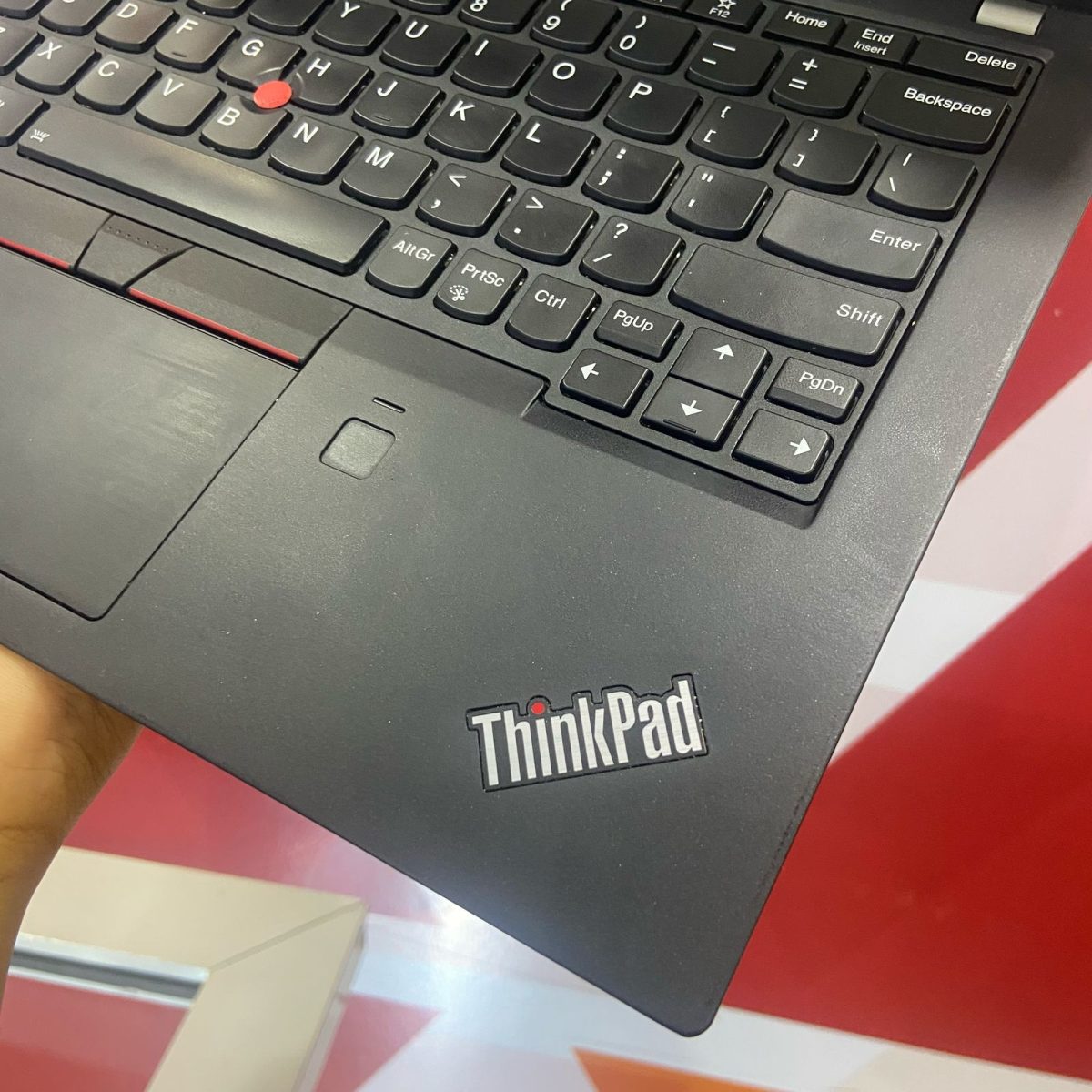 Certified Lenovo ThinkPad X280 12.5 in Notebook, Intel Core i5-8250U 8th Gen, 8GB RAM, 256GB SSD, Anti-Glare 1920x1080 Display, Webcam, Windows 11 Pro – Black - Image 5