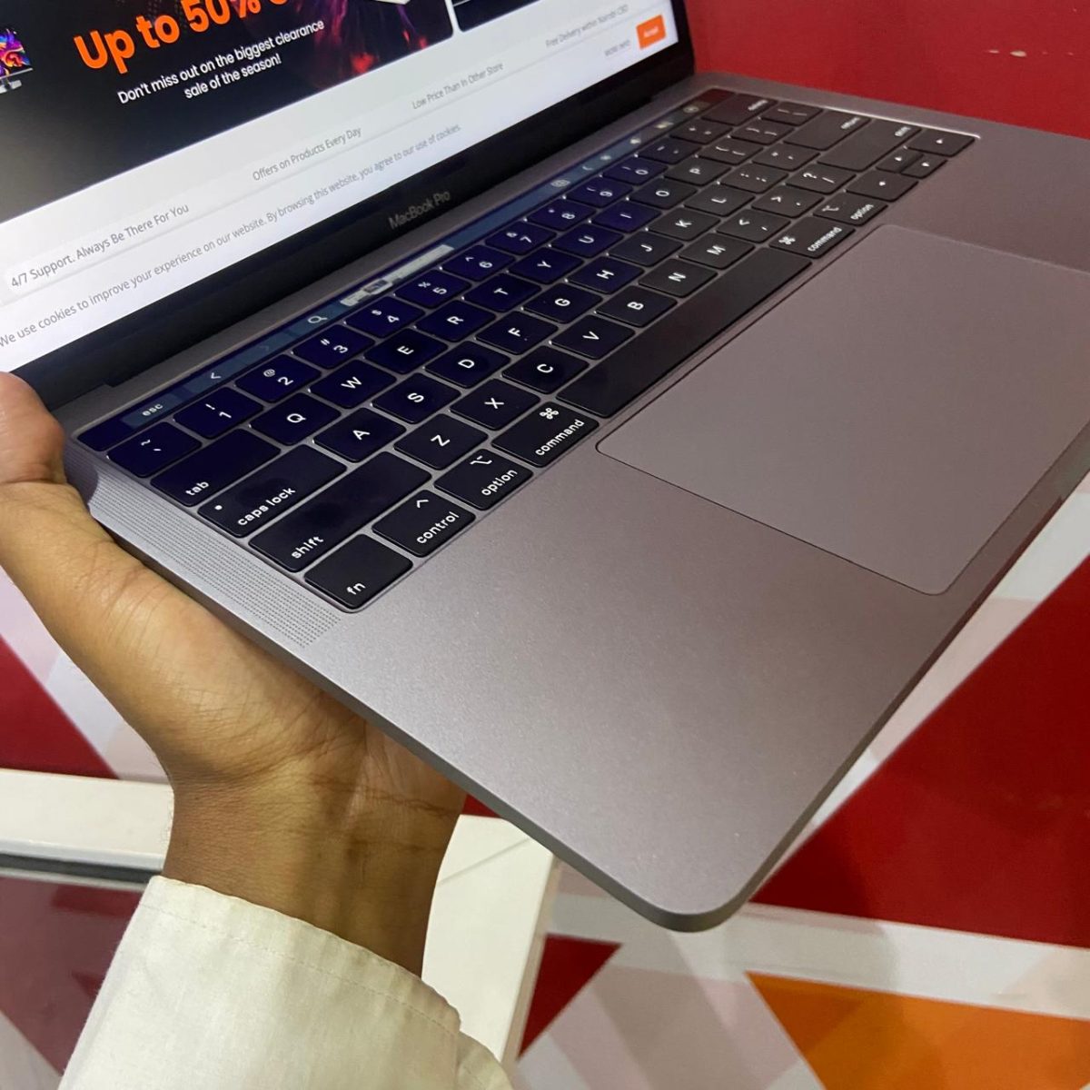 Certified Apple MacBook Pro 13″ 2019 Laptop