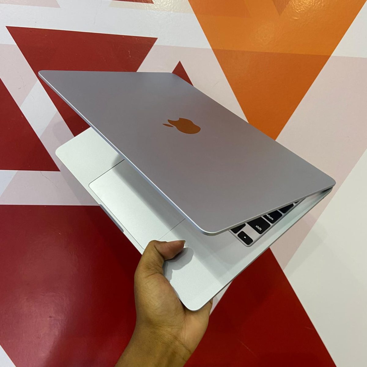 Certified Apple MacBook Air A3240 13.6” Notebook, Apple M4 Chip 2025 Gen – Sky Blue