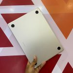 Certified Apple MacBook Air A3240 13.6” Notebook, Apple M4 Chip 2025 Gen – Starlight