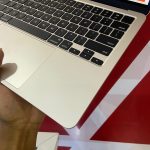 Certified Apple MacBook Air A3240 13.6” Notebook, Apple M4 Chip 2025 Gen – Starlight