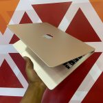 Certified Apple MacBook Air A3240 13.6” Notebook, Apple M4 Chip 2025 Gen – Starlight