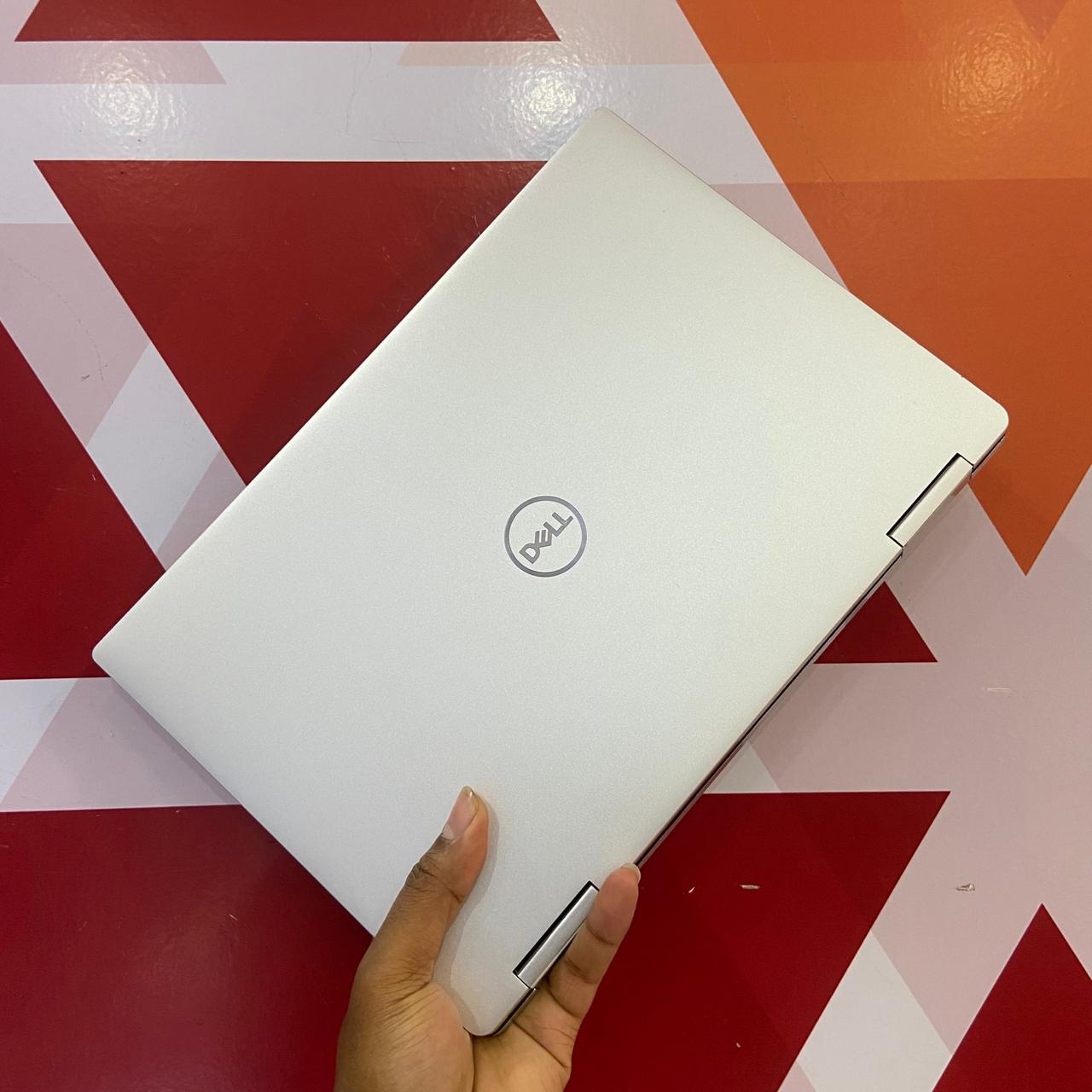 Certified Dell XPS 9310 13” 2-in-1 Notebook, Intel Quad Core i7-1165G7 – Platinum Silver