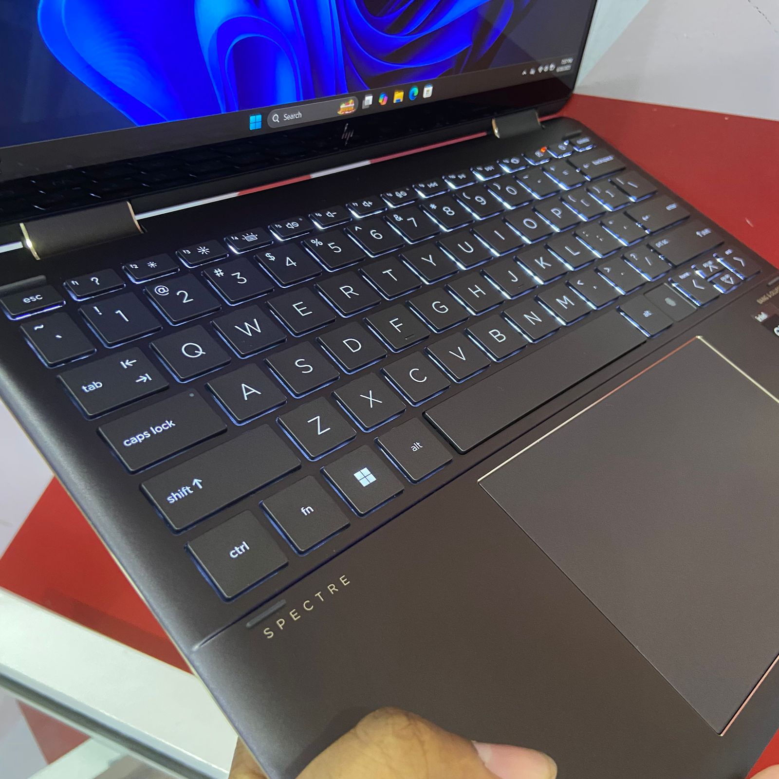 Certified HP Spectre x360 14-ef2013dx 13.5” Notebook, Intel Core i7-1355U – Nightfall Black