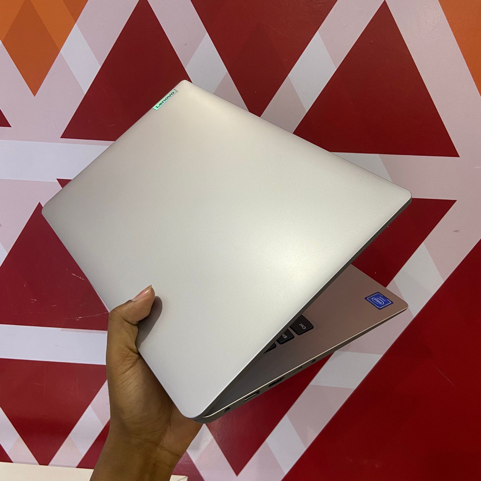 Certified Lenovo IdeaPad 1 14” Notebook, Intel Dual Core Celeron N4020 – Ice Blue