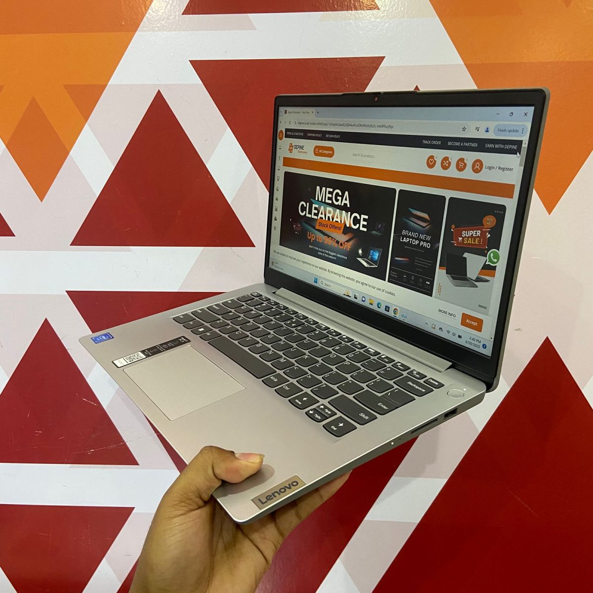 Certified Lenovo IdeaPad 1 14” Notebook, Intel Dual Core Celeron N4020 – Ice Blue