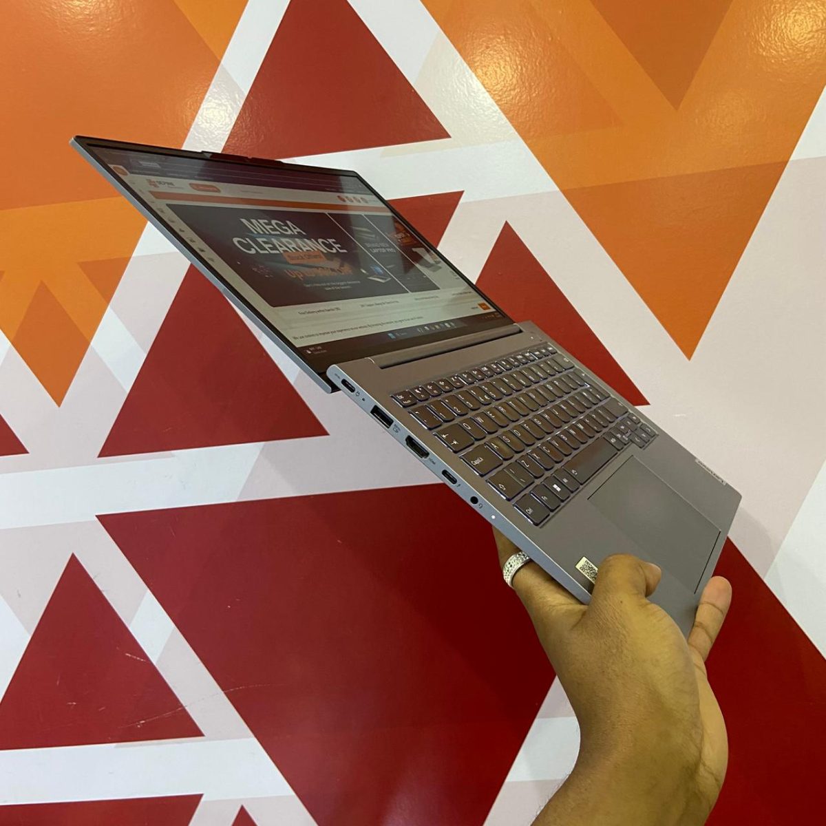 Certified Lenovo ThinkBook 14 G6 14 Notebook, Intel Core i7-1165G7 – Silver