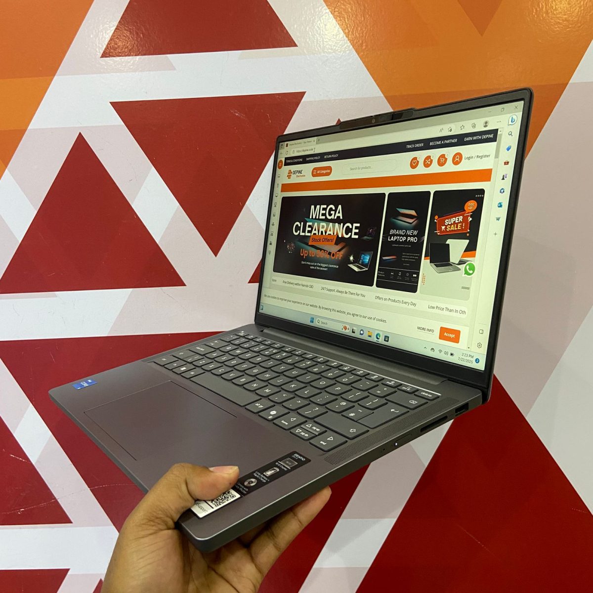 Brand New Lenovo IdeaPad Slim 3 14 in Notebook, Intel Core i5-1335U – Arctic Grey