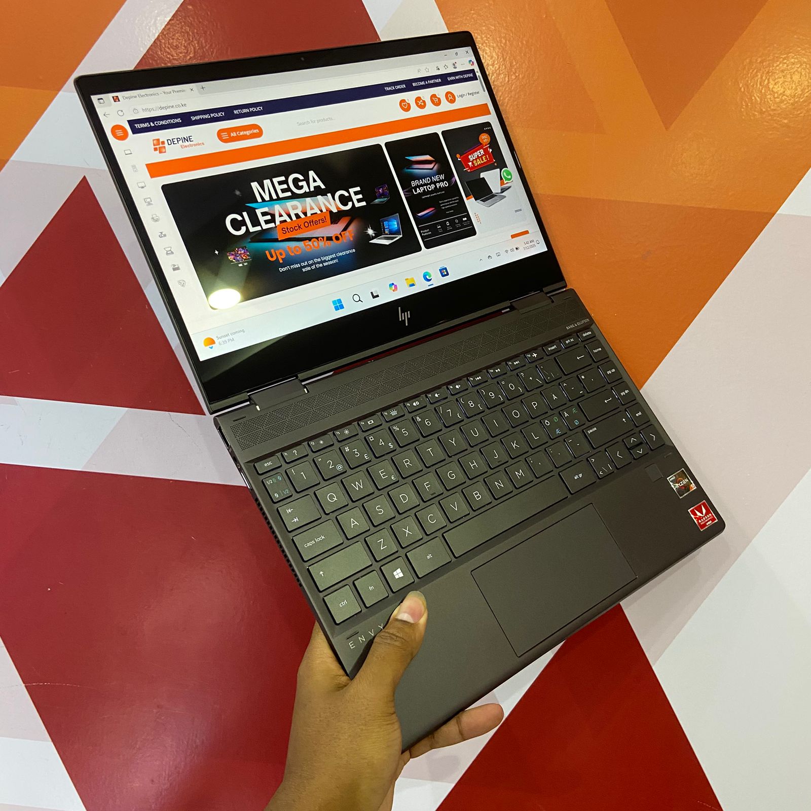 Certified HP ENVY x360 13″ Notebook, AMD Ryzen 5 PRO 3500U – Brown