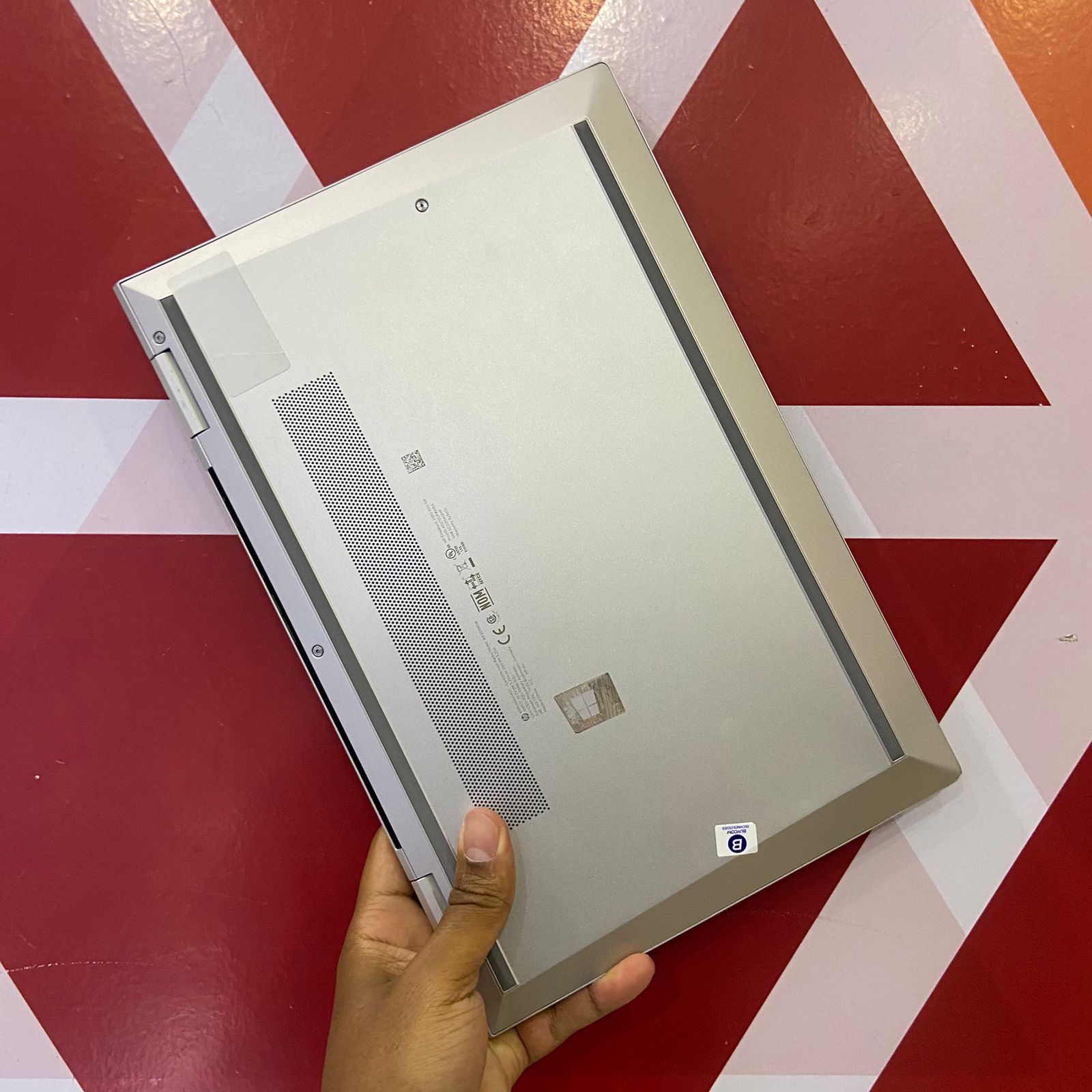 Certified HP EliteBook x360 830 G8 13.3 in Notebook, Intel Core i7-1185G7 – Silver
