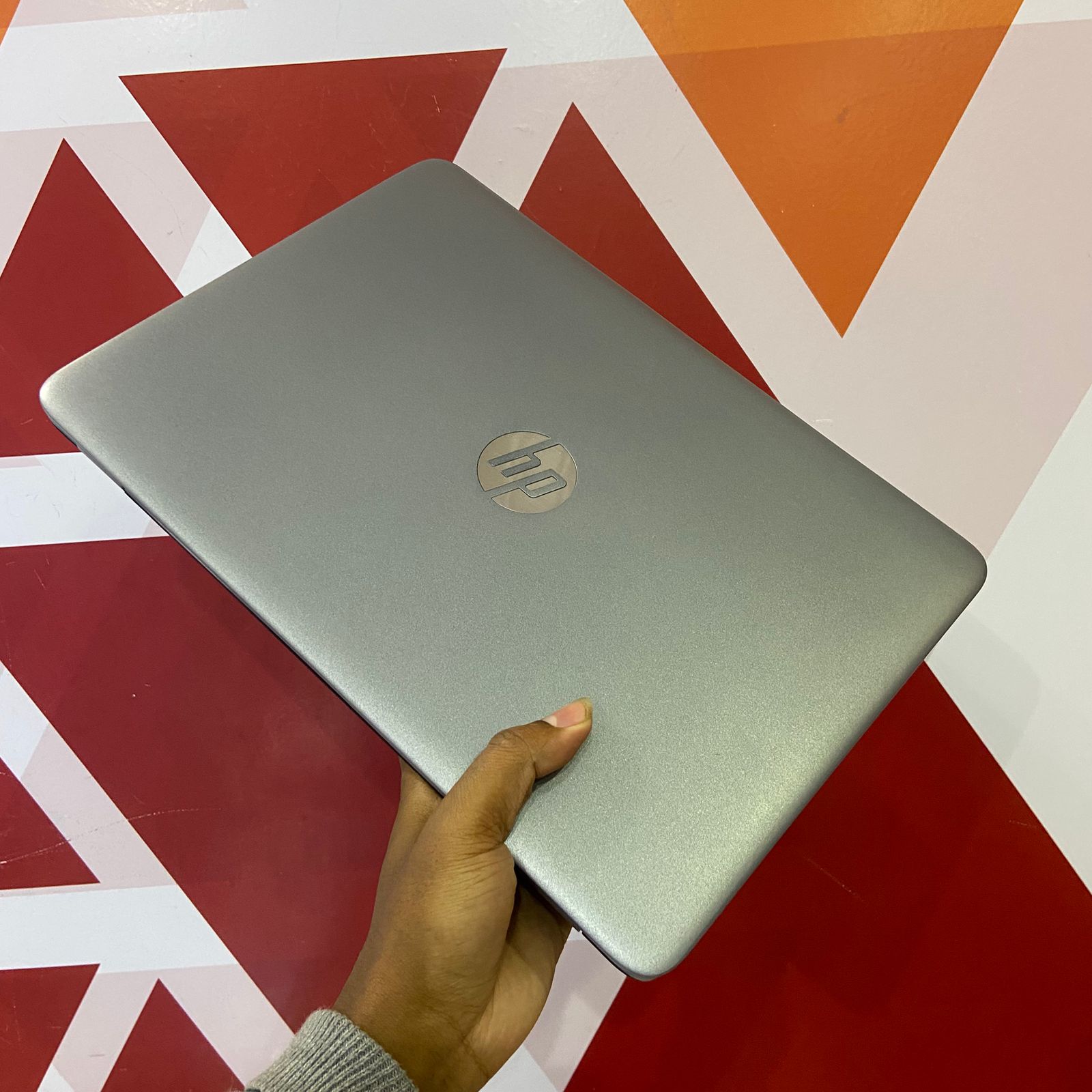 Certified HP EliteBook 840 G3 14 in Notebook, Intel Core i5-6300U – Silver