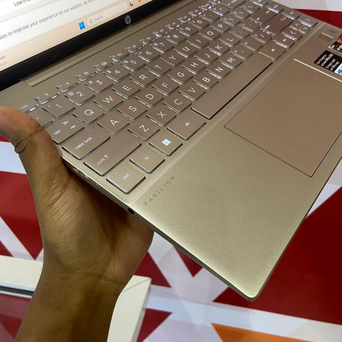 Certified HP Pavilion Aero 13 in Notebook, AMD Ryzen 5 5625U – Gold