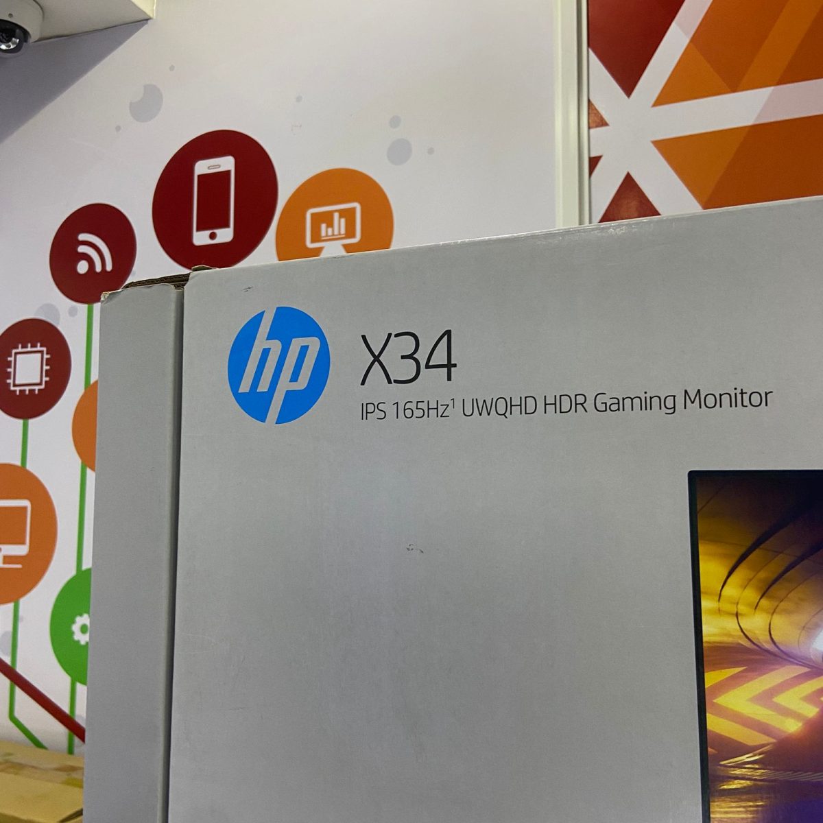 Certified HP X34 34 in Ultrawide Monitor, WQHD 3440×1440 IPS Display, 165Hz Refresh Rate – Black