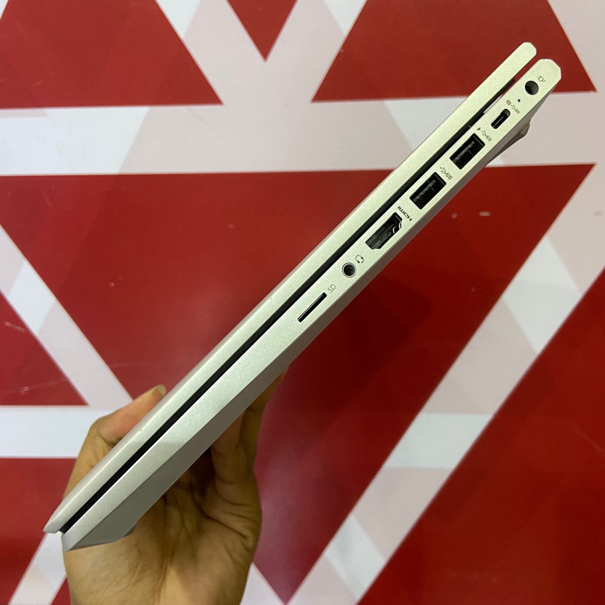 Certified HP Zhan 66 Pro 14 G4 14 in Notebook, AMD Ryzen 5 5625U – Silver