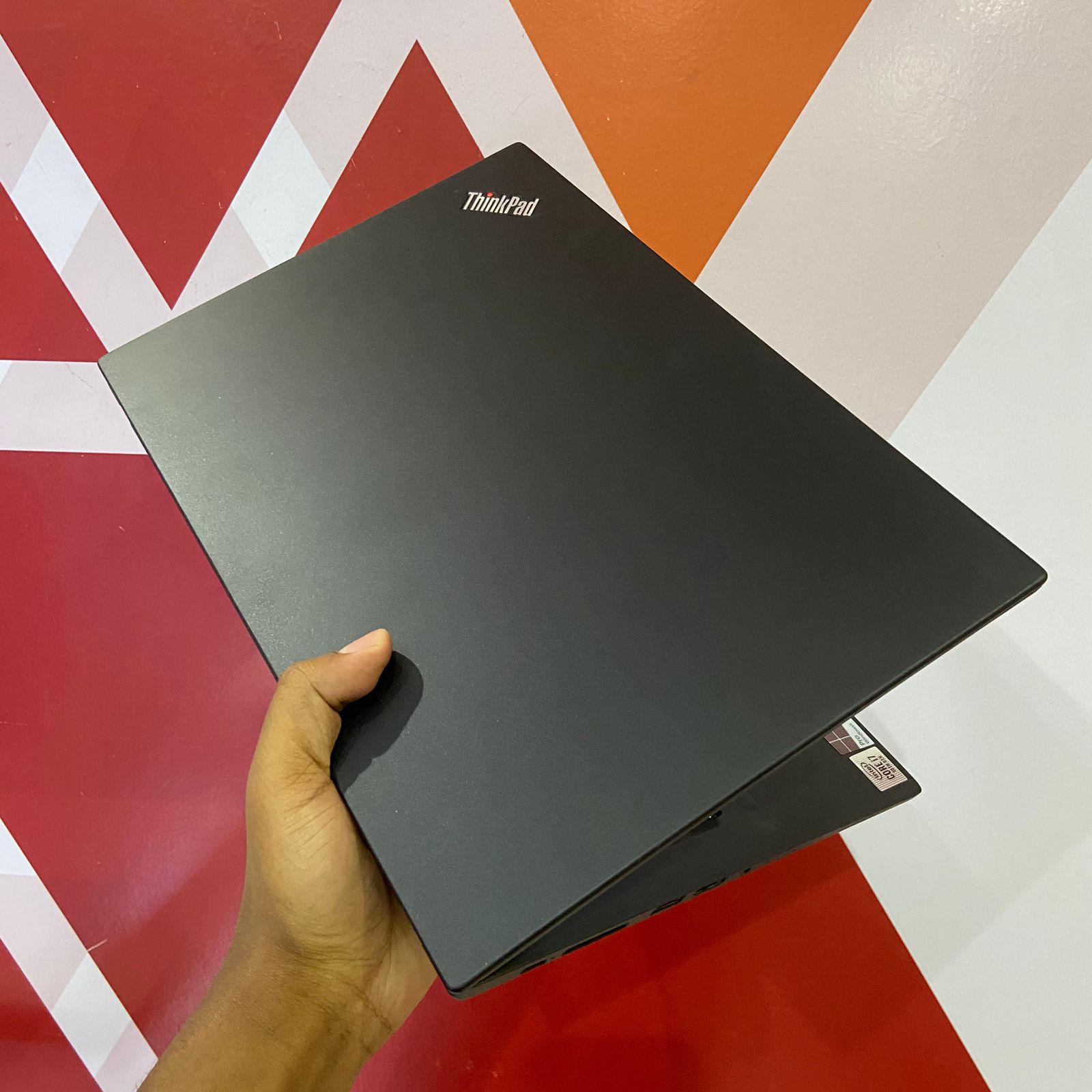 Certified Lenovo ThinkPad T14s 14 in Notebook, Intel Core i7-10510U – Black