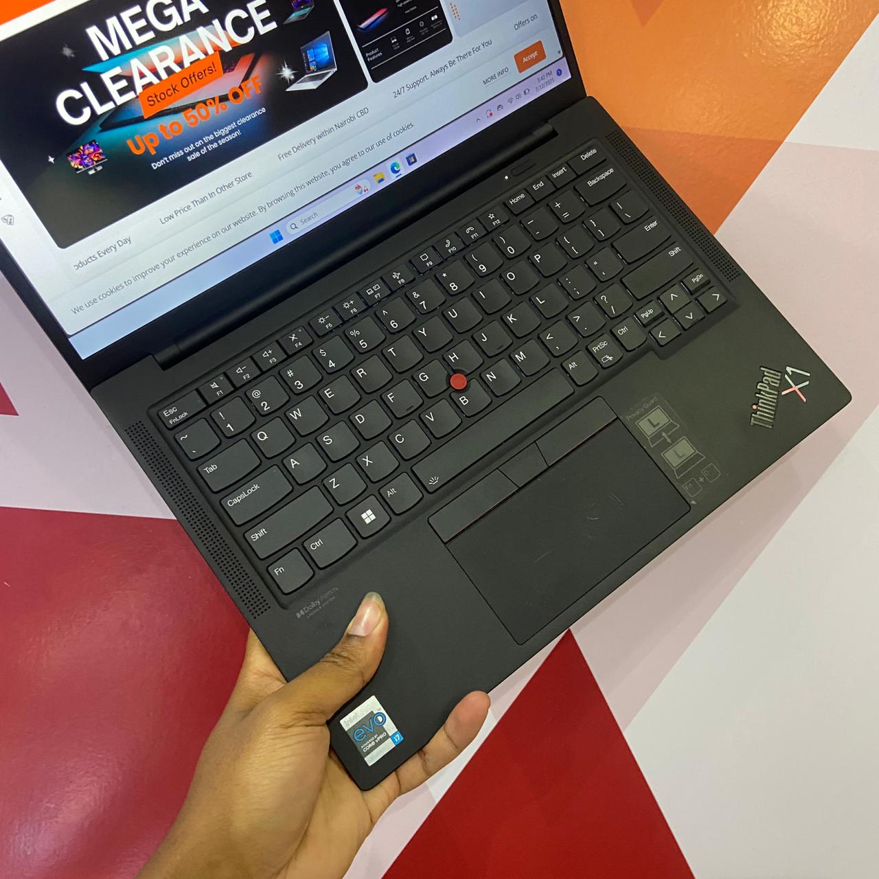 Certified Lenovo ThinkPad X1 Carbon 14 in Notebook, Intel Core i7-1165G7 11th Gen, 16GB RAM, 512GB SSD, Touchscreen 1920x1200 Display, Webcam, Windows 11 Pro – Black - Image 10