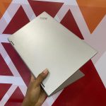 Certified Lenovo ThinkPad X1 Yoga Gen 3 14 in Notebook, Intel Core i7-8650U – Gray