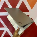 Certified Lenovo ThinkPad X1 Yoga Gen 3 14 in Notebook, Intel Core i7-8650U – Gray