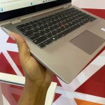 Certified Lenovo ThinkPad X1 Yoga Gen 3 14 in Notebook, Intel Core i7-8650U – Gray