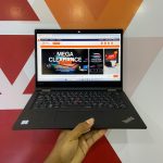 Certified Lenovo ThinkPad X390 Yoga 13.3 in Notebook, Intel Quad Core i5-8350U - Black