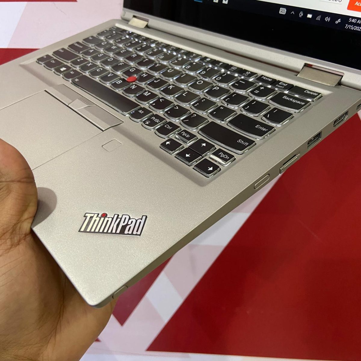 Certified Lenovo ThinkPad X390 Yoga 13.3 in Notebook, Intel Core i5-8265U – Silver