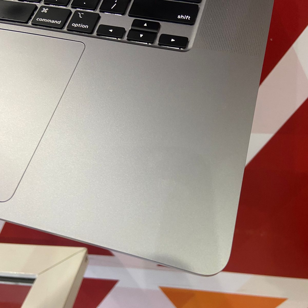 Certified Apple MacBook Pro A2141 16 in 2019 Notebook, Intel Core i9-9880H 9th Gen, 32GB RAM, 512GB SSD, Retina Display, Radeon Pro 5500M 4GB, macOS – Space Gray - Image 7