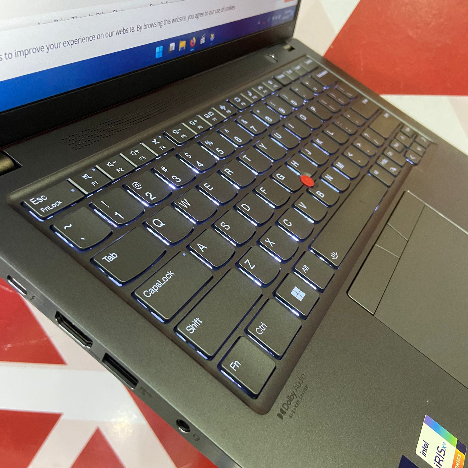Certified Lenovo ThinkPad T14s 14 in Notebook, Intel Core i7 12th Gen, 16GB RAM, 512GB SSD, Touchscreen 1920x1200 Display, Webcam, Windows 11 Pro – Gray - Image 11