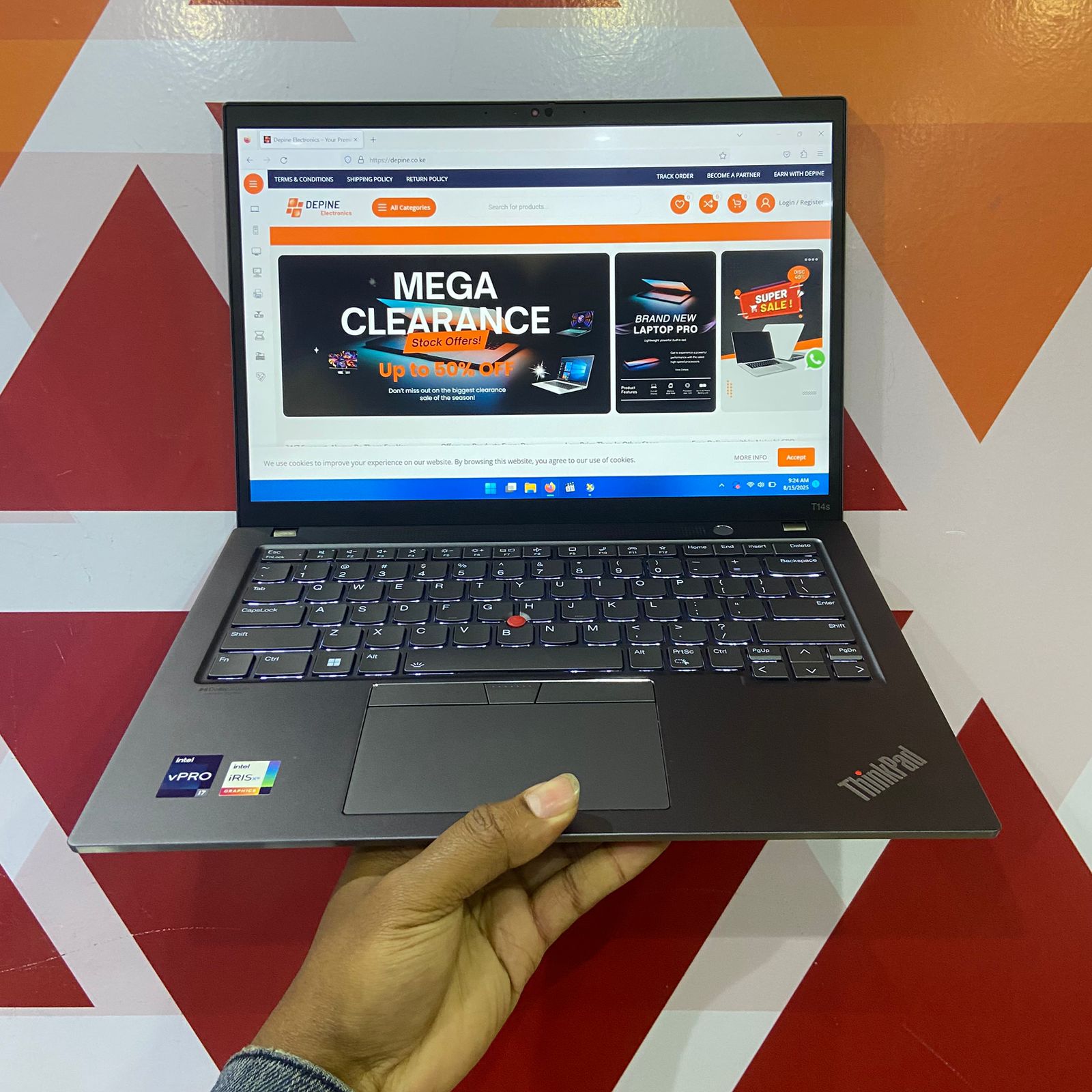Certified Lenovo ThinkPad T14s 14 in Notebook, Intel Core i7-1255U 12th Gen – Gray