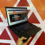 Certified Lenovo ThinkPad X1 Carbon 13.3 in Notebook, Intel Core i7-8650U 8th Gen, 16GB RAM, 512GB SSD, 1920x1080 Display, Webcam, Windows 11 Pro – Black - Image 2