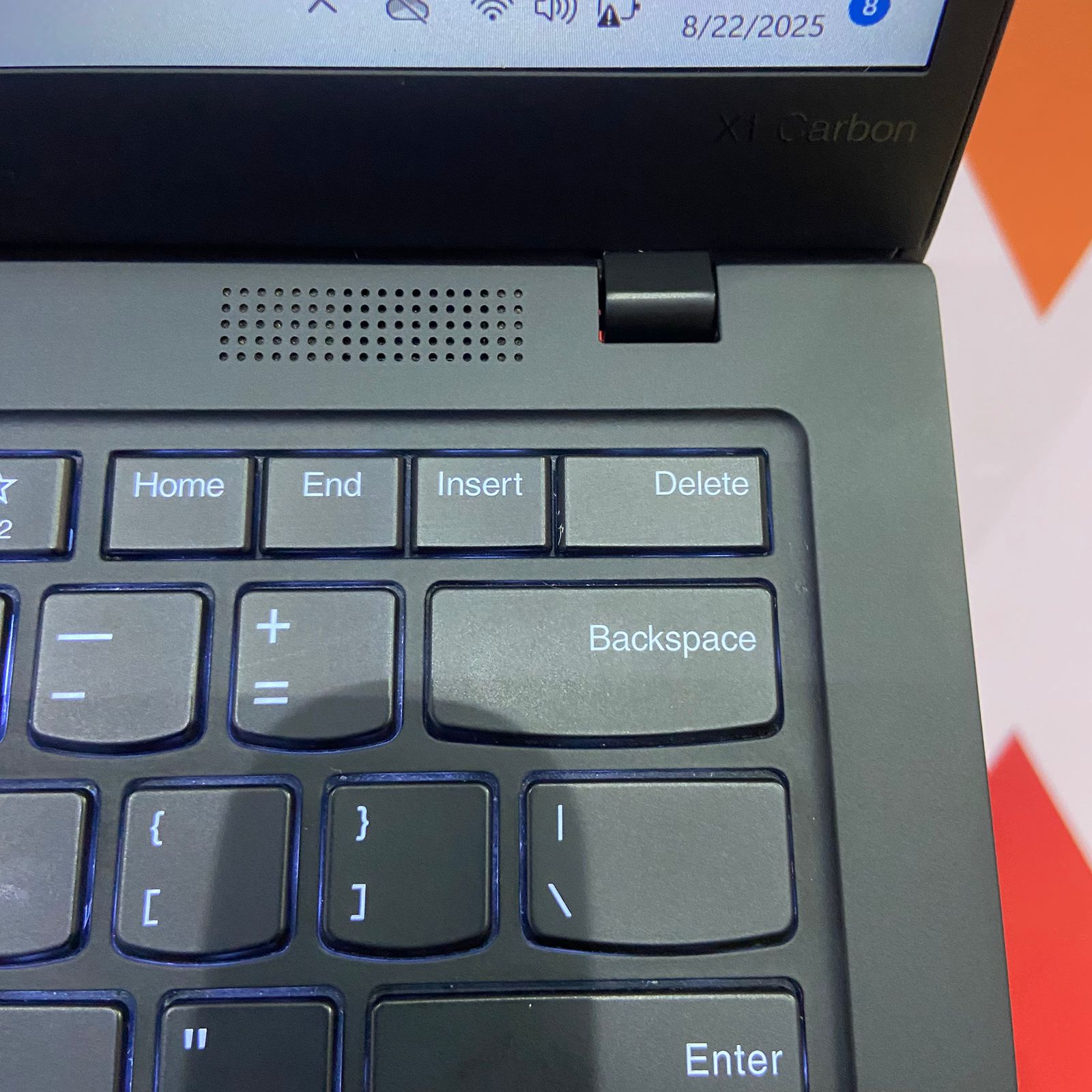 Certified Lenovo ThinkPad X1 Carbon 13.3 in Notebook, Intel Core i7-8650U 8th Gen, 16GB RAM, 512GB SSD, 1920x1080 Display, Webcam, Windows 11 Pro – Black - Image 10