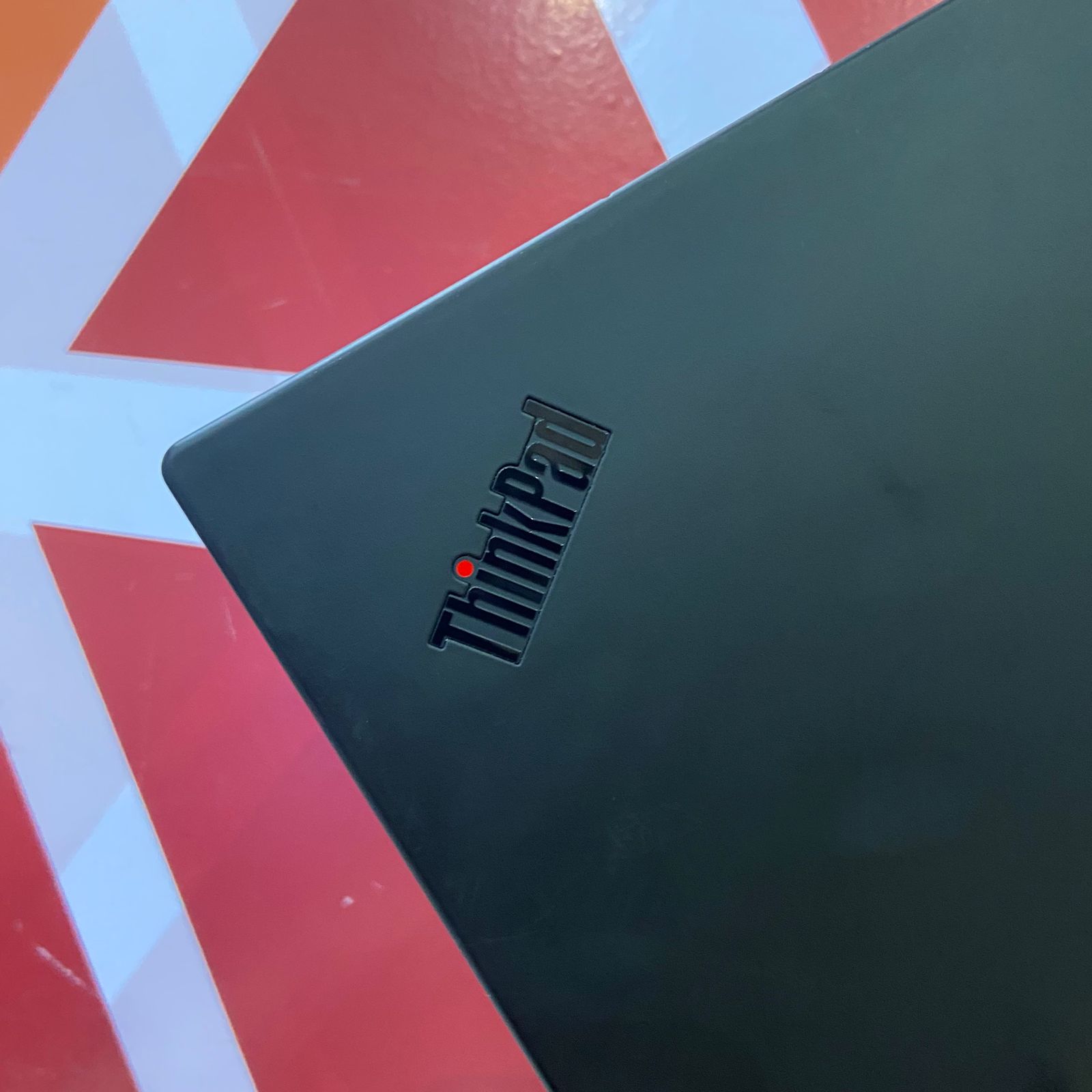 Certified Lenovo ThinkPad X1 Carbon 13.3 in Notebook, Intel Core i7-8650U 8th Gen, 16GB RAM, 512GB SSD, 1920x1080 Display, Webcam, Windows 11 Pro – Black - Image 21