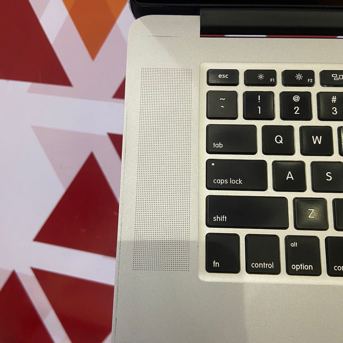 Certified Apple MacBook Pro A1398 38.1 cm (15.4") 2015 Notebook, Intel Core i7-4980HQ Quad-Core 2.8GHz, 16GB RAM, 512GB SSD, Iris Pro 5200 Graphics, Retina 2880x1800 Display, FaceTime HD Camera, macOS – Silver - Image 10