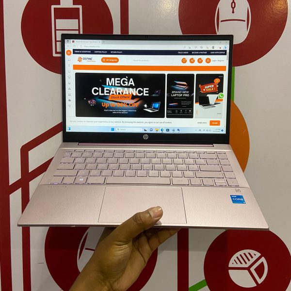 Certified HP Pavilion 14 14 in Notebook, Intel Core i3-1115G4 – Pink