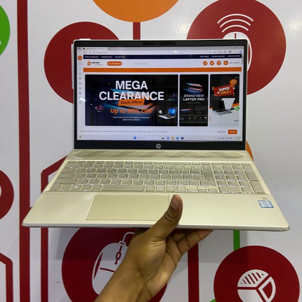 Certified HP Pavilion 15 15.6 in Notebook, Intel Core i5-8250U – Silver