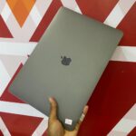 Certified Refurbished Apple MacBook Pro 2018 15.4 in Notebook (A1990), Intel Core i7-8750H – Space Gray