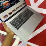 Certified Refurbished Apple MacBook Pro 2018 15.4 in Notebook (A1990), Intel Core i7-8750H – Space Gray